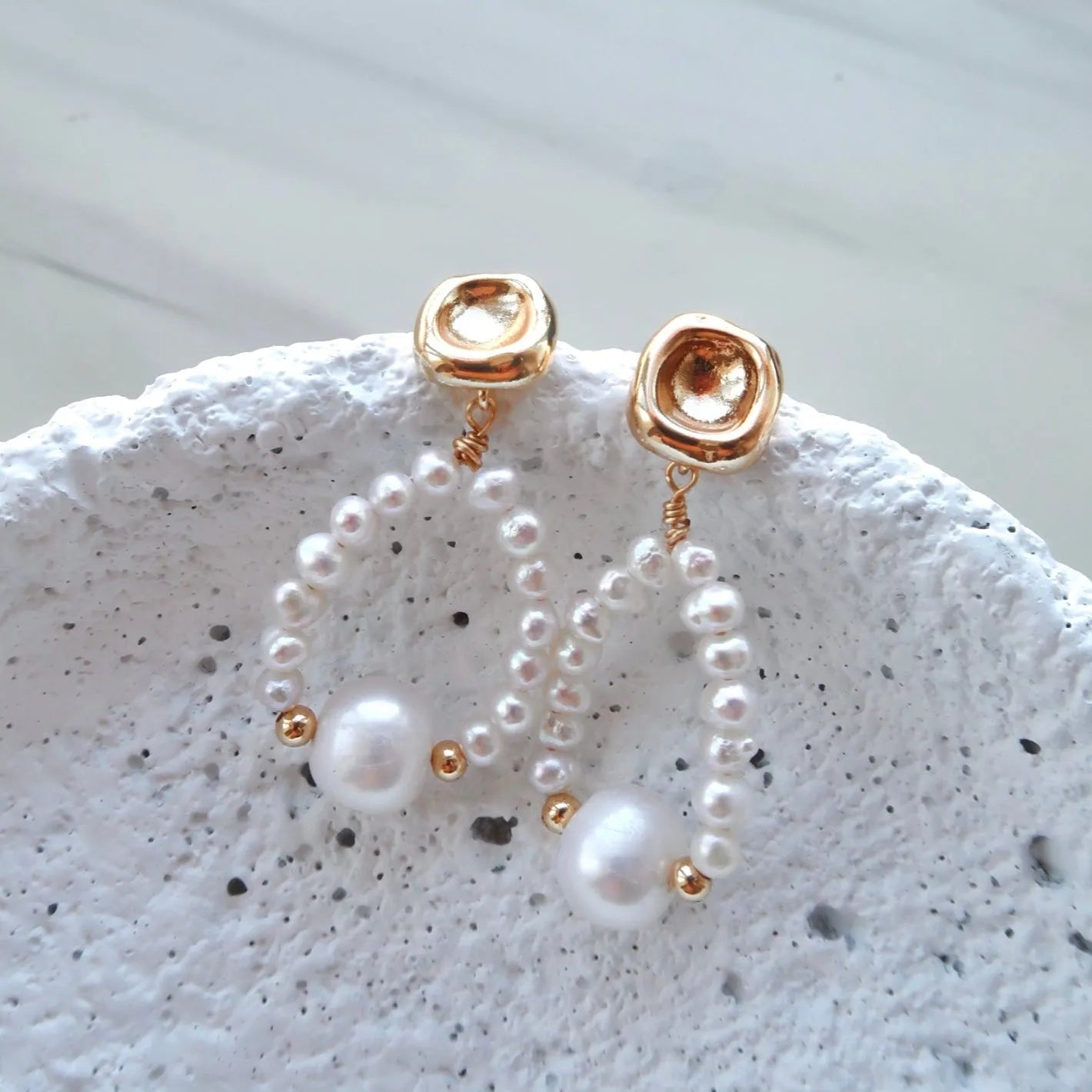 natural pearl earrings