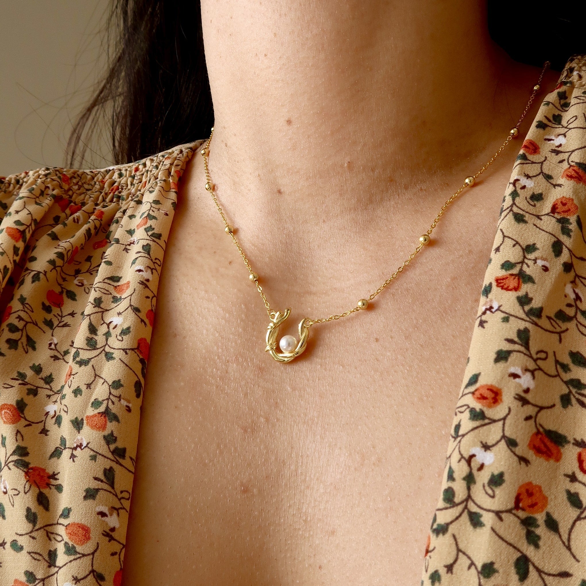 Elegant Pearl Gold Vermeil Necklace - Flowy Mind