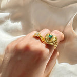 Emerald Heart Statement Ring - Flowy Mind